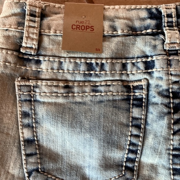 New Rue21 womens light wash distressed jeans juniors size 5/6 beachy coastal - Picture 10 of 15